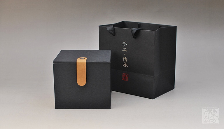 龙泉青瓷（哥窑.米黄釉）名家手工主人杯：随性