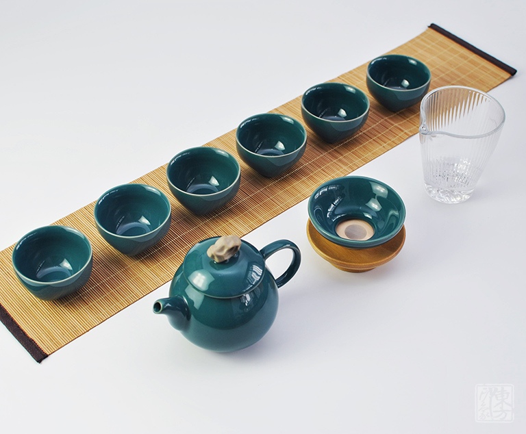 霁青色釉陶瓷茶具套装：茶石缘