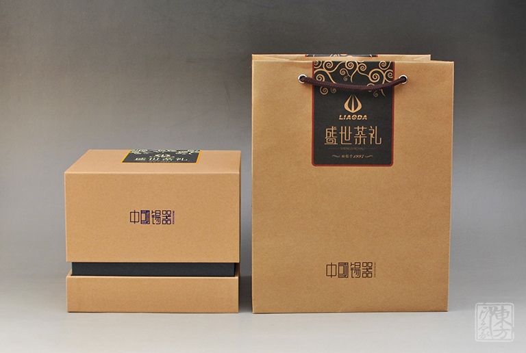 纯锡茶叶罐：牛气冲天