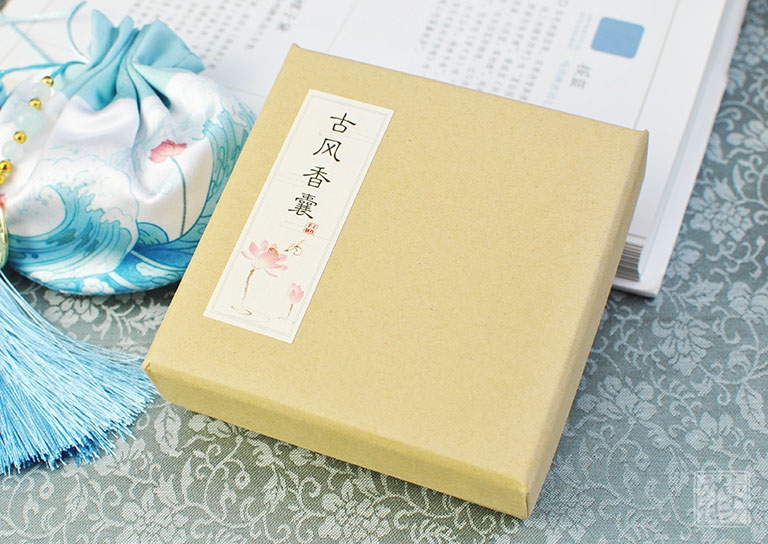 古风厚缎艾草香囊香包：夏荷凌波
