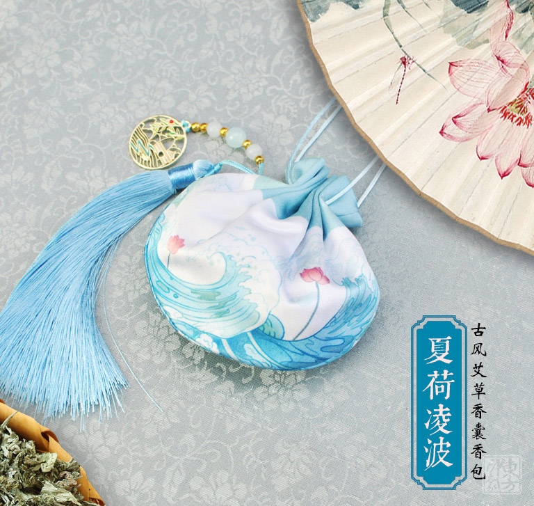 古风厚缎艾草香囊香包：夏荷凌波