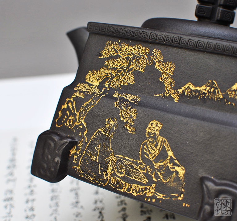 名家全手工宜兴原矿乌金泥精品紫砂壶：四方宝鼎