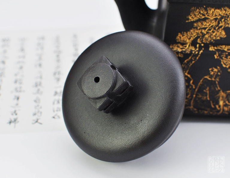 名家全手工宜兴原矿乌金泥精品紫砂壶：四方宝鼎