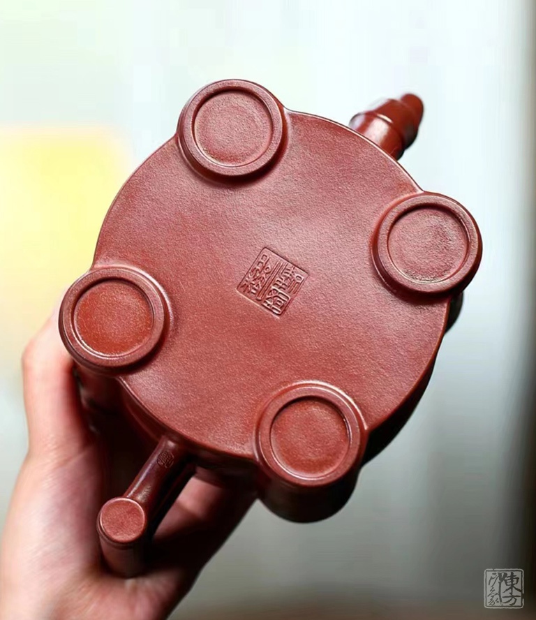 名家全手工宜兴原矿底槽清泥精品紫砂壶：福竹