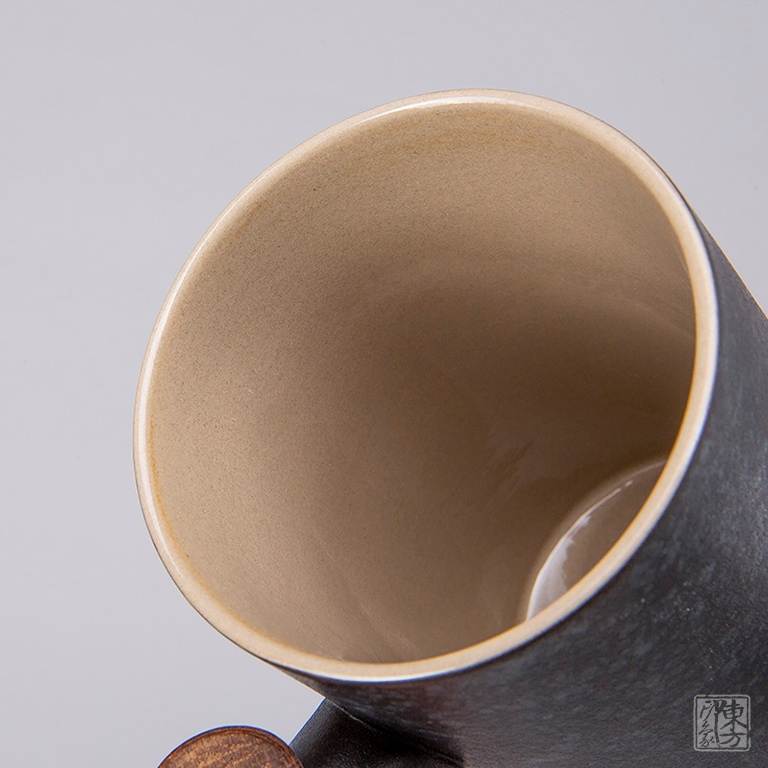 高温陶挂釉茶漏杯：博雅