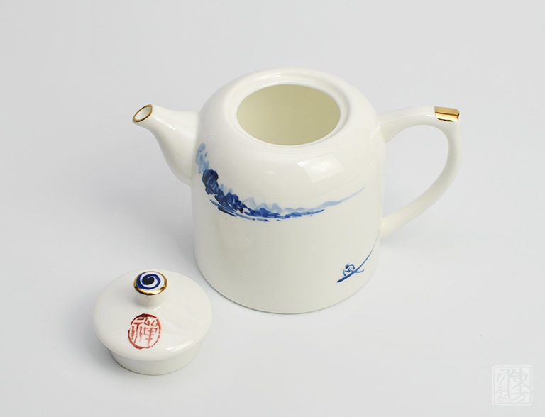 唐山骨瓷手绘茶具：山间小景