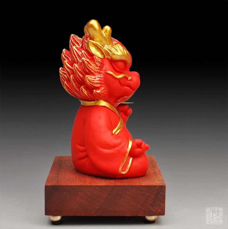 青砂石手工漆彩/金小龙摆件（红）：掐指一算，越来越赚