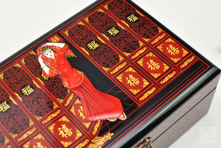 平遥推光漆器手工堆漆彩绘首饰盒：新娘过门