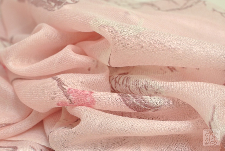 高精纺100%纯羊绒围巾:梅香如故(桃夭色)