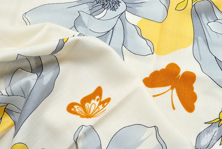 绵羊毛桑蚕丝混纺秋冬款围巾披肩:玉兰福蝶