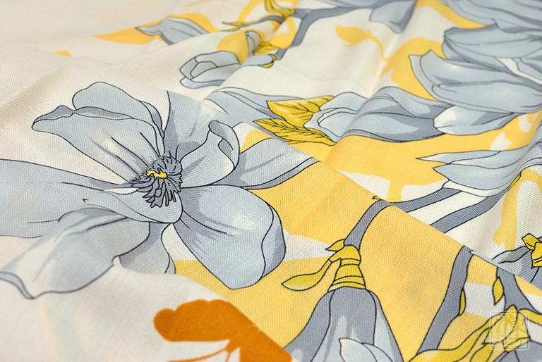 绵羊毛桑蚕丝混纺秋冬款围巾披肩:玉兰福蝶