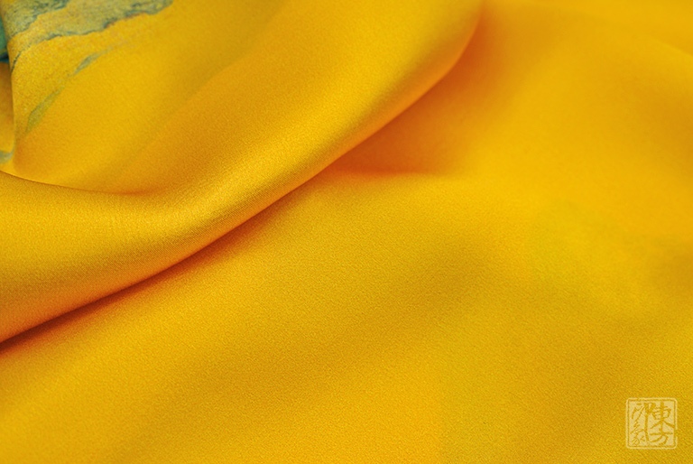 100%桑蚕丝/真丝素绉缎丝巾:千里江山图(中方巾)