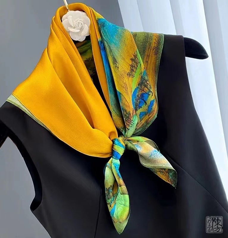 100%桑蚕丝/真丝素绉缎丝巾:千里江山图(中方巾)