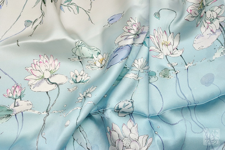 100%桑蚕丝/真丝素绉缎丝巾：莲塘倩影