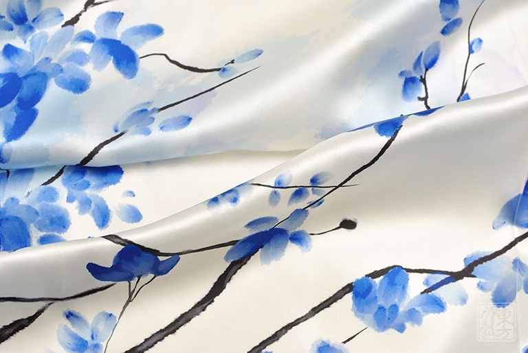 100%桑蚕丝/真丝素绉缎丝巾：墨染青花