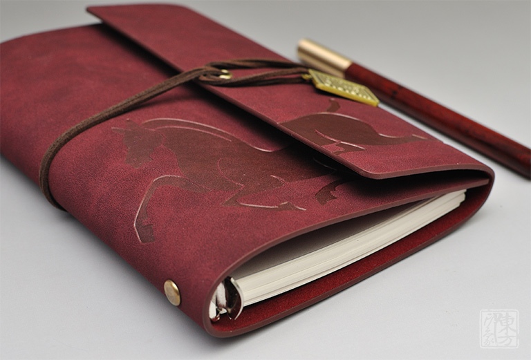 “一马当先”文具两件套:开门红贺岁版