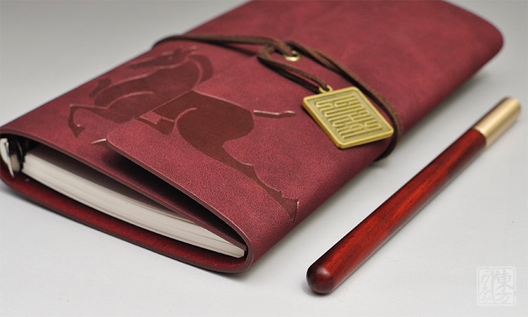 “一马当先”文具两件套:开门红贺岁版