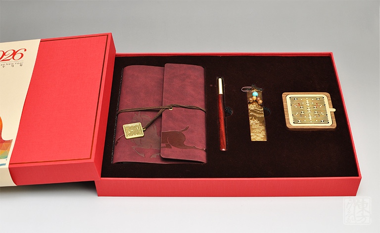 “书香门第”文具香具四件套