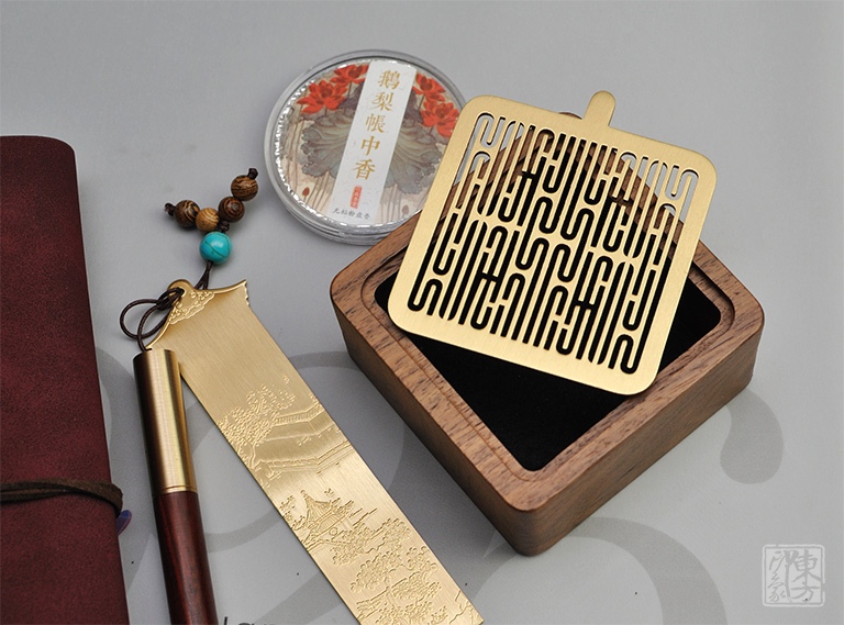 “书香门第”文具香具四件套