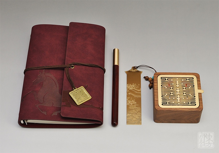 “书香门第”文具香具四件套