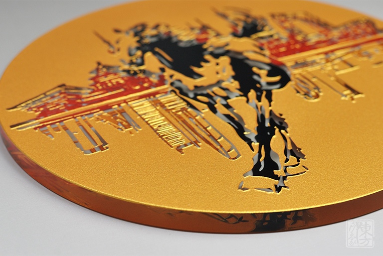 双面晶雕手工彩绘赏盘:一马当先(Φ17.5cm)