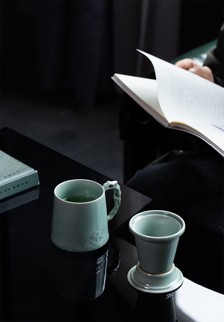 龙泉青瓷仿古釉茶漏杯：四时如许