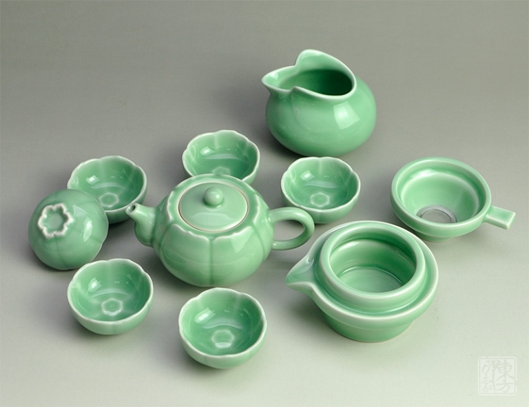 龙泉青瓷（弟窑•梅子青釉）茶具十件套：莲忆